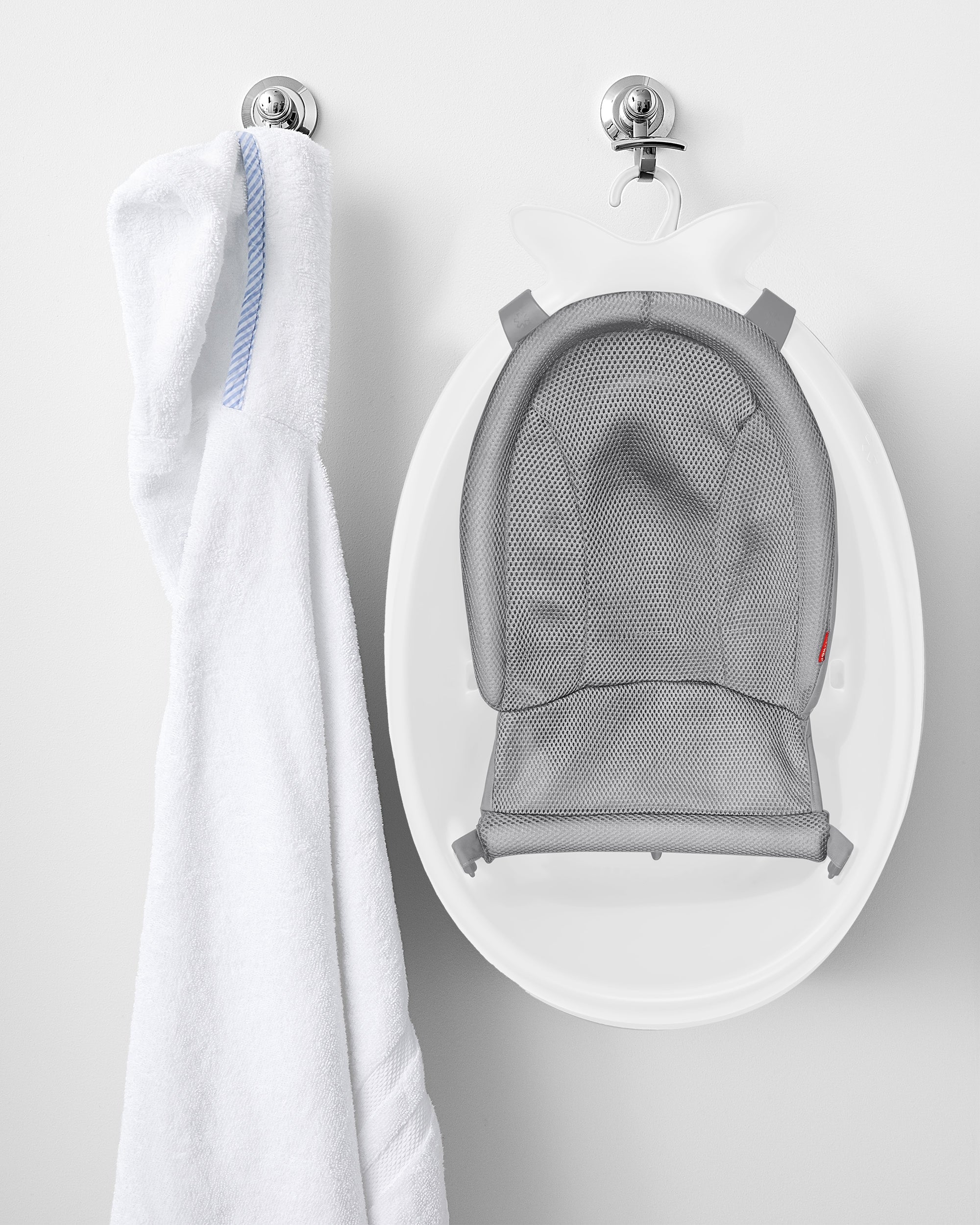 White Moby Smart Sling 3 Stage Bath