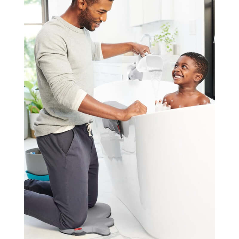 Skip Hop Moby Waterfall Bath Rinser