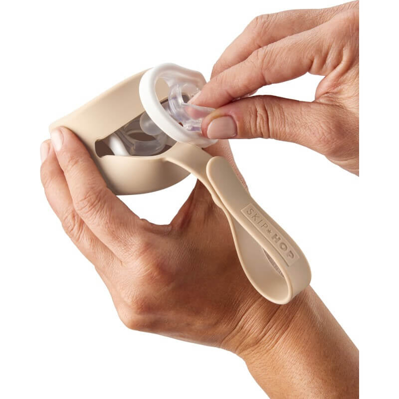 Oat Silicone Soother Holder